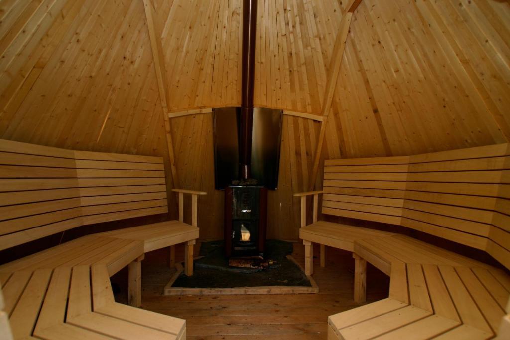 Saiva Camping & Stugby Вильхельмина Экстерьер фото